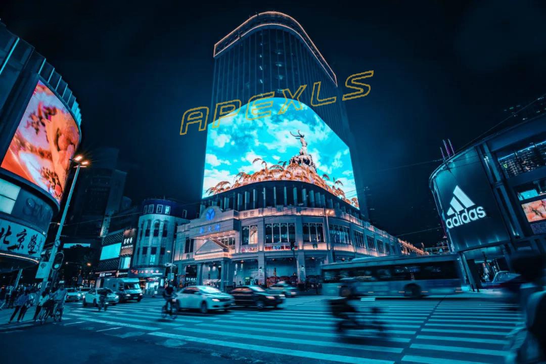 來(lái)北京路｜看雷曼康碩展1200m2 P6 8K超高清裸眼3D曲面屏