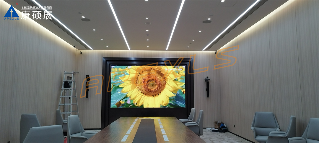 康碩展LED小間距案例，深圳福田聯豐大廈P1.25顯示屏