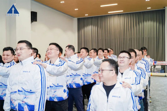 “披荊斬棘、乘風(fēng)破浪”| 康碩展2023年度營(yíng)銷中心及干部團(tuán)建活動(dòng)圓滿結(jié)束