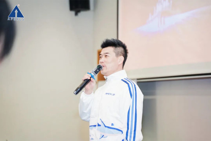 “披荊斬棘、乘風(fēng)破浪”| 康碩展2023年度營(yíng)銷中心及干部團(tuán)建活動(dòng)圓滿結(jié)束
