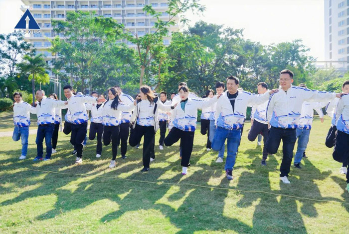 “披荊斬棘、乘風(fēng)破浪”| 康碩展2023年度營(yíng)銷中心及干部團(tuán)建活動(dòng)圓滿結(jié)束