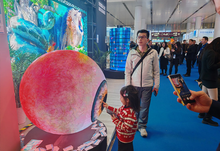 ISLE 2025展 康碩展創意顯示場景應用精彩亮相