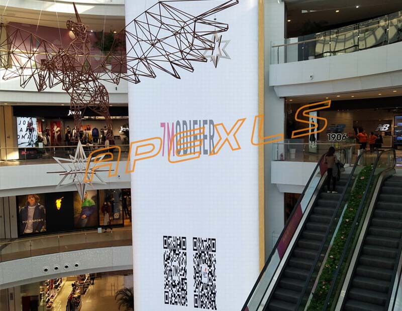濟南銀座萬紅商場P4MM弧形LED顯示屏