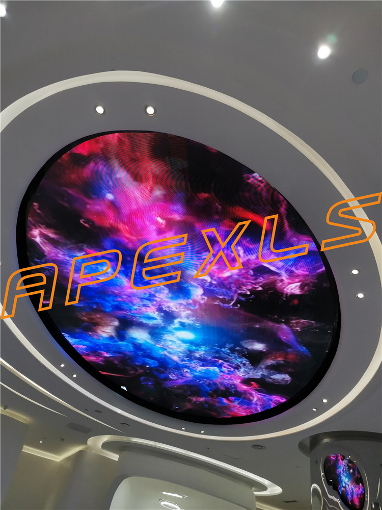 深圳發展中心大廈P3MM天花屏戶內全彩LED圓形顯示屏