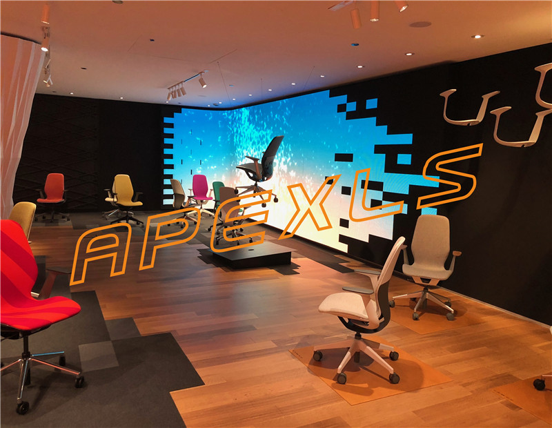美國芝加哥Steelcase Showroom 戶內P4MM柔性屏
