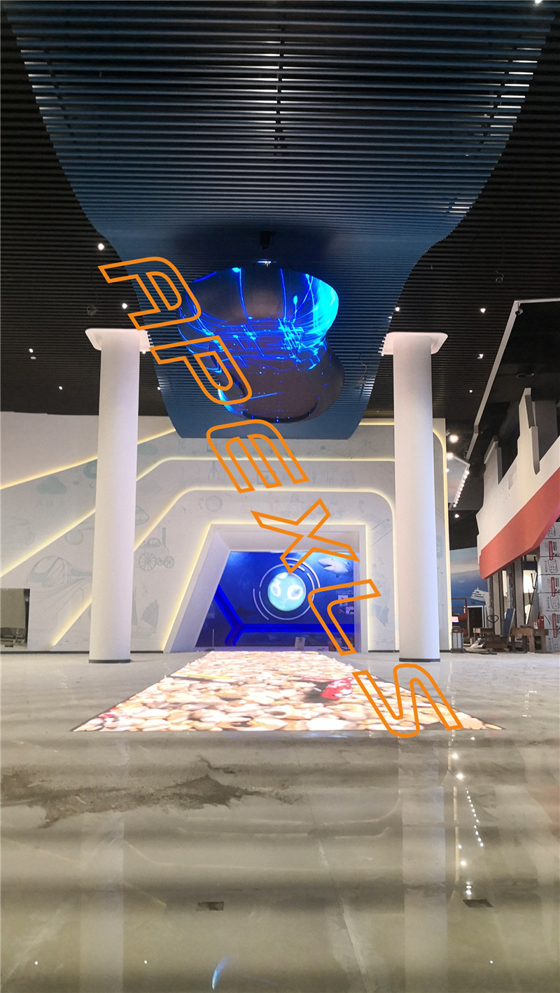 江蘇海門科技館P4創意LED云屏