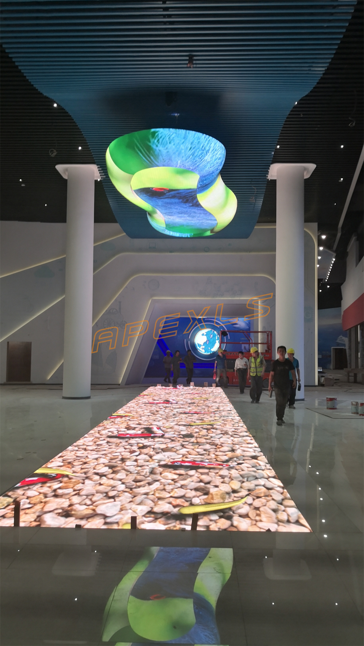 江蘇海門科技館P4創意LED云屏