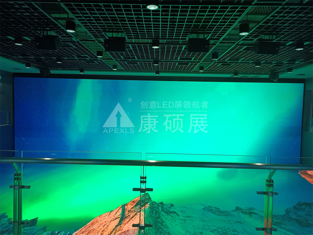 海南規(guī)劃展覽館P2戶內(nèi)全彩屏