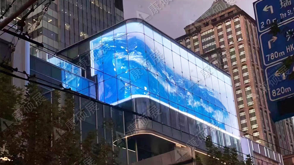 上海中信泰富廣場裸眼3D透明屏